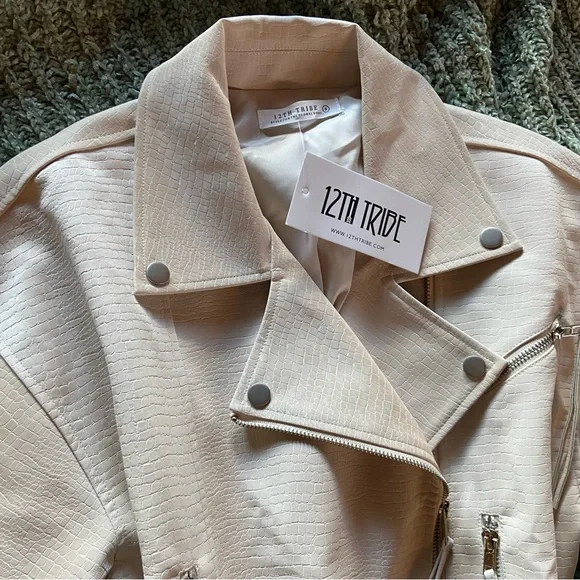 12th Tribe ⭐️NWT Vegan Croc Textured Cropped Moto Jacket - Picture 4 of 13